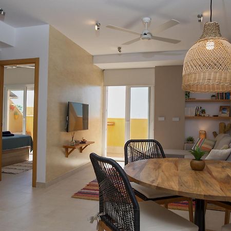 شقة Deja Blue - Tarifa Rent Modern Penthouse المظهر الخارجي الصورة
