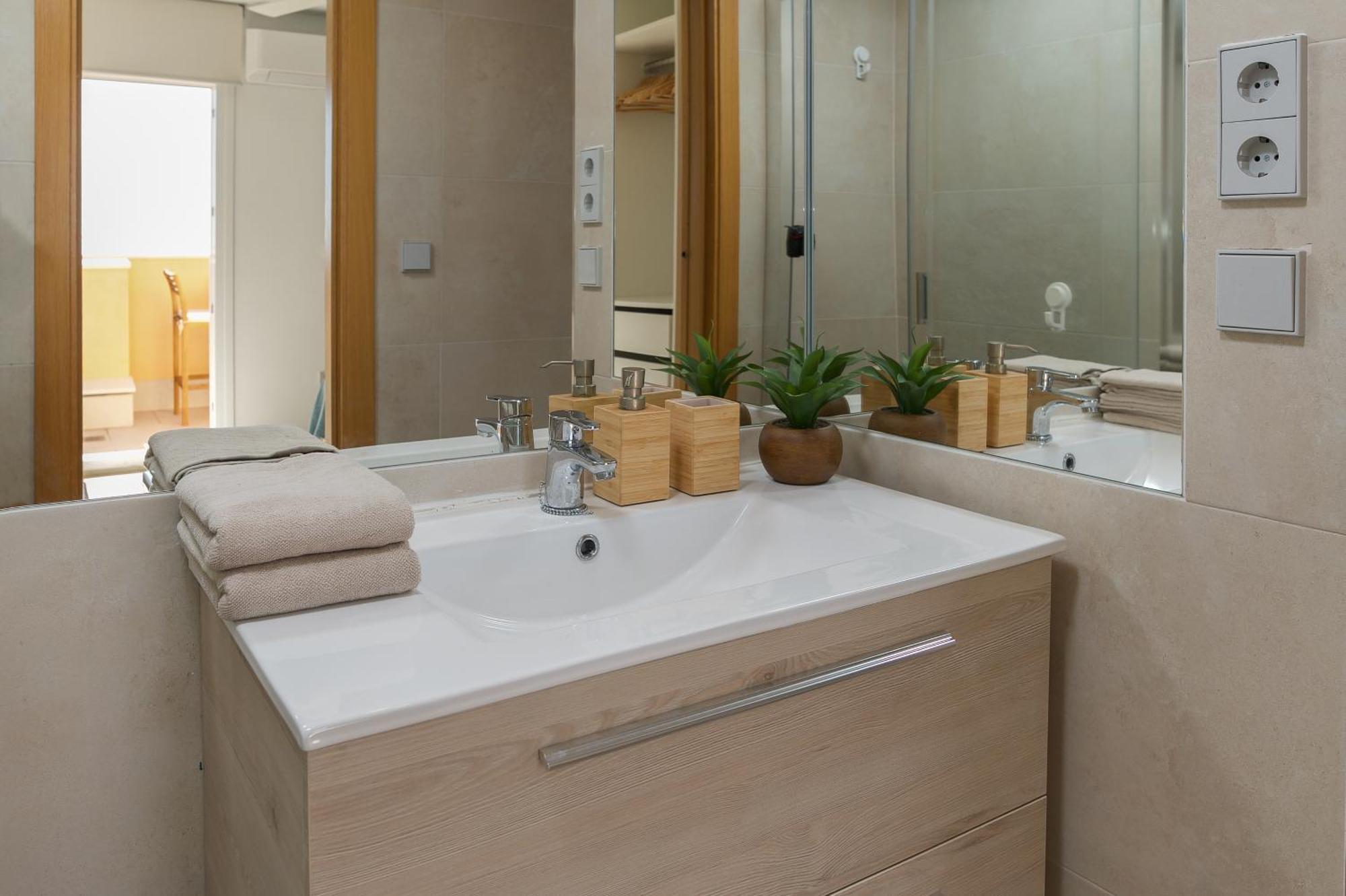 شقة Deja Blue - Tarifa Rent Modern Penthouse المظهر الخارجي الصورة